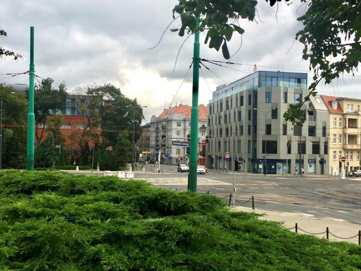 Fractal Guest Rooms - Poznan Centrum Andersia Square & Old Town Exterior foto